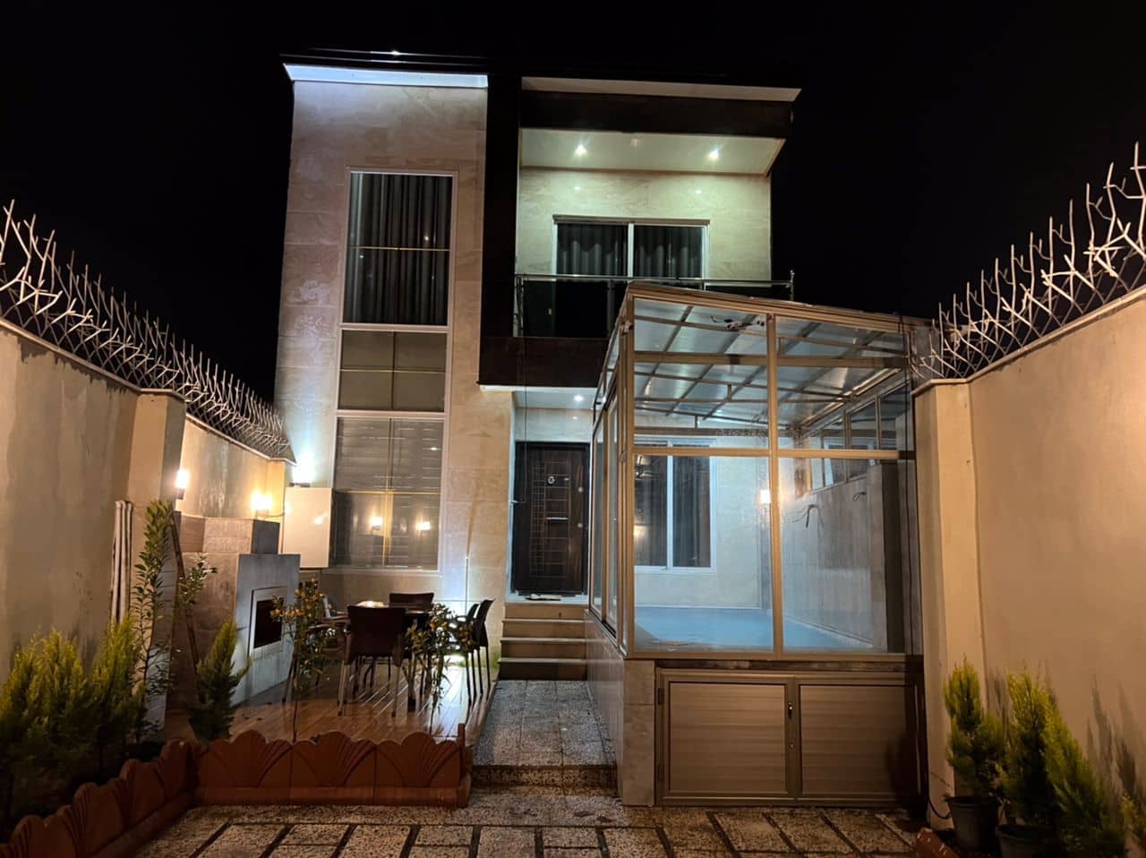 اجاره ویلا استخرسرپوشیده شیشه ای ایزدشهر