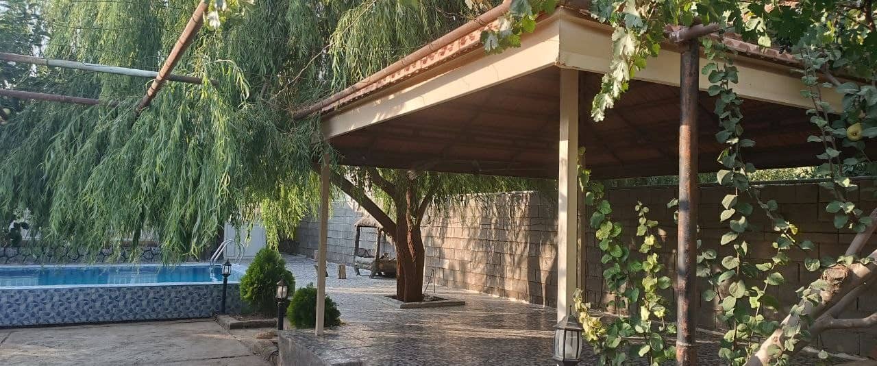 اجاره ویلا استخرروباز در کریم آباد هماشهر - سپیدان