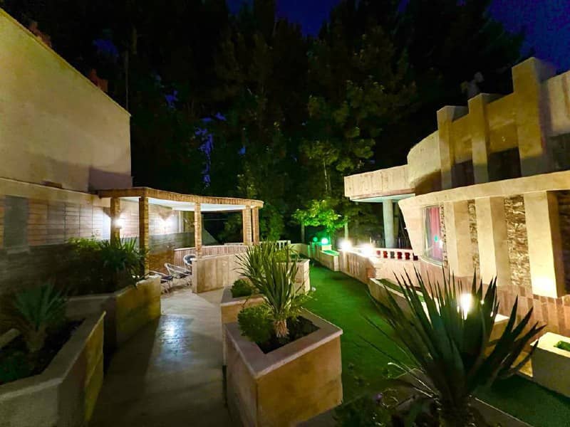 اجاره ویلا استخر سرپوشیده آبگرم در باغ بهادران