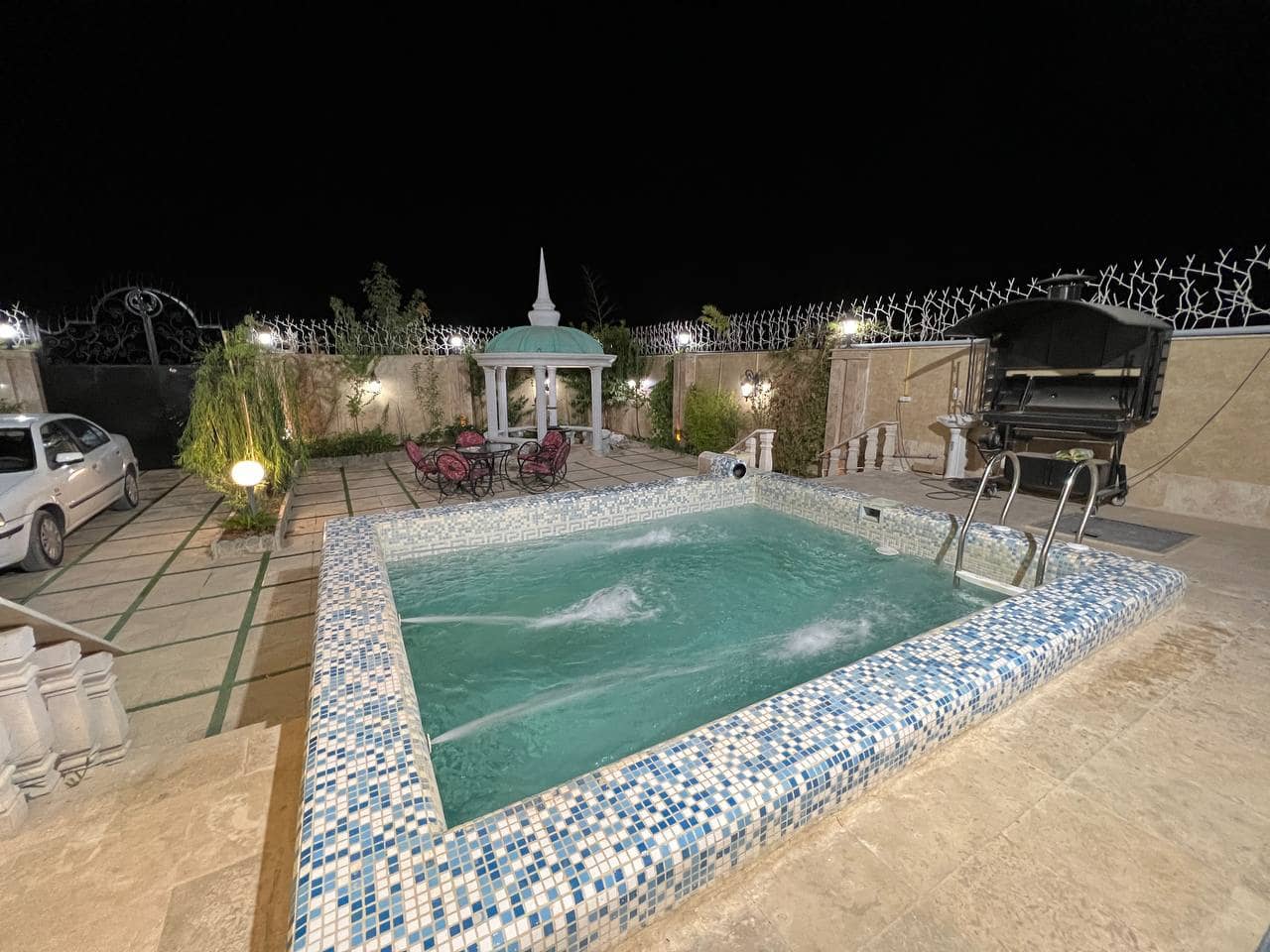 اجاره ویلا استخر روباز آبگرم در کهریزک - چهارباغ