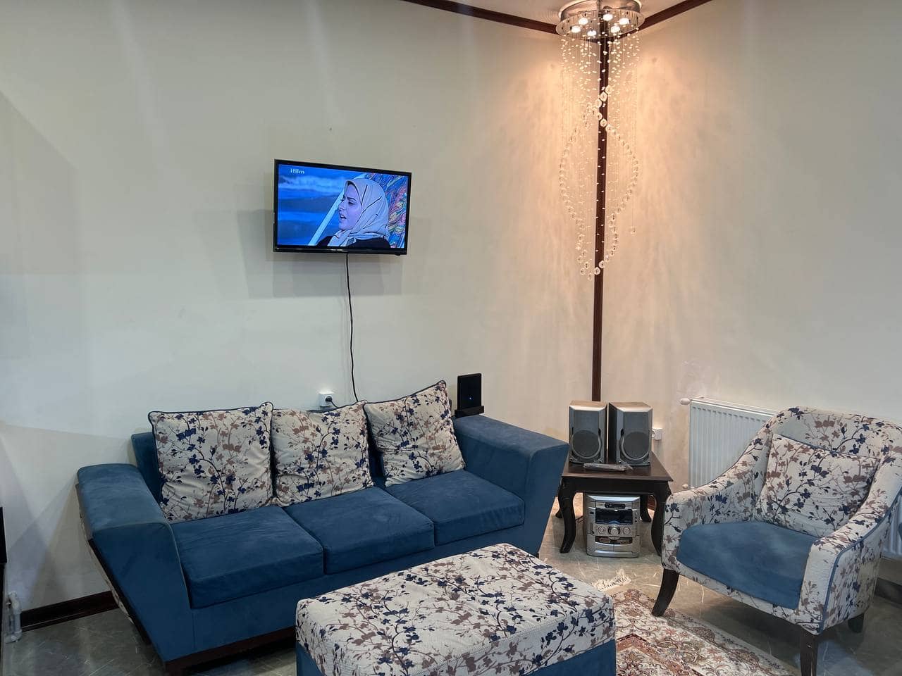 اجاره ویلا استخر روباز آبگرم در کهریزک - چهارباغ