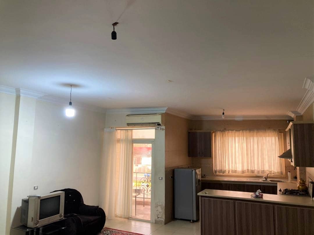 اجاره آپارتمان یک خوابه  نزدیک ساحل در کمربندی - طبقه اول