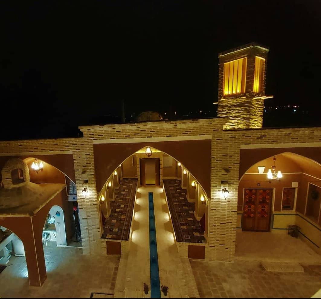 اجاره عمارت سنتی در ابوزیدآباد محله ی کاغذی - 12