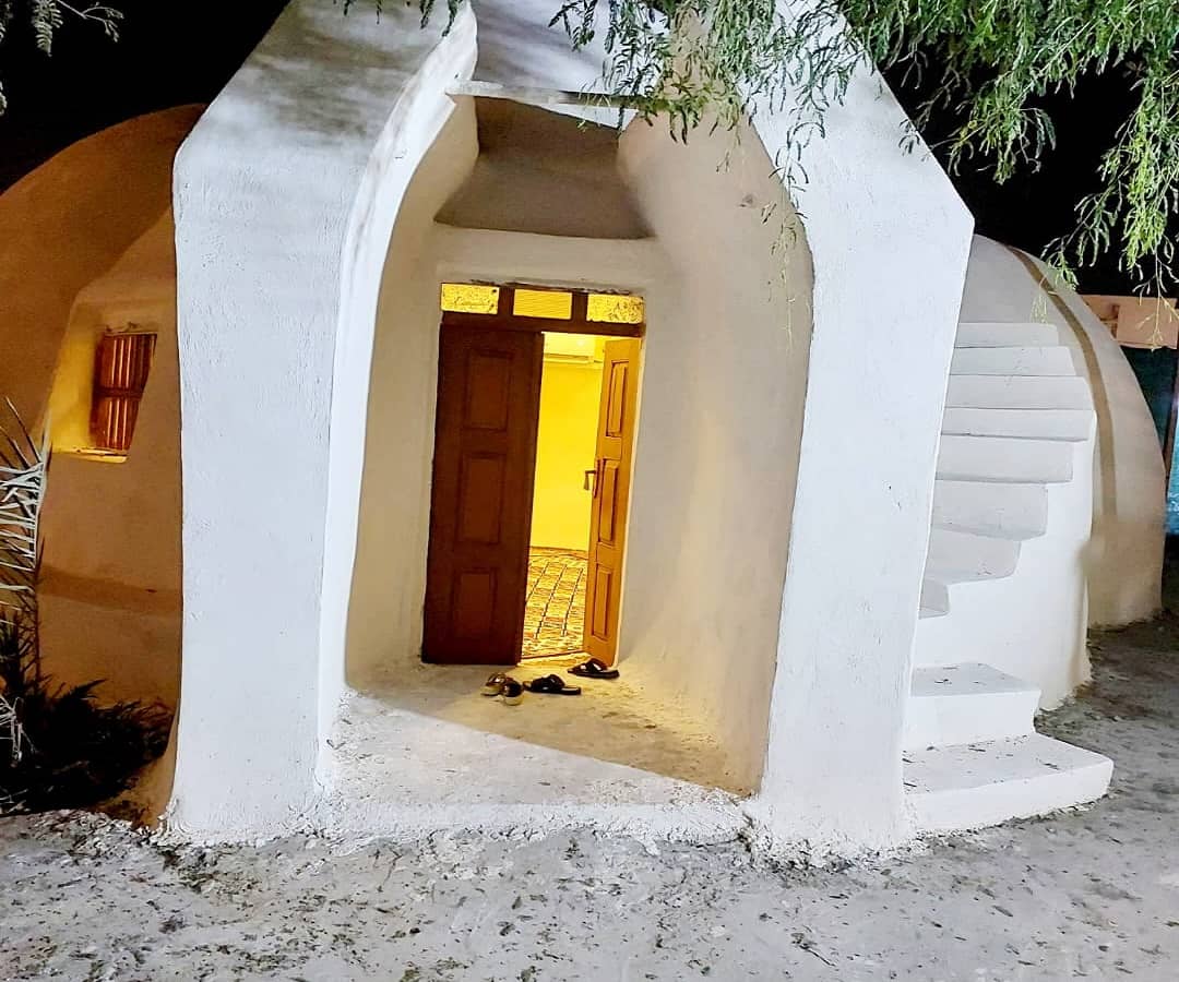 اجاره اتاق سنتی30 متری نزدیک ساحل در سوزا