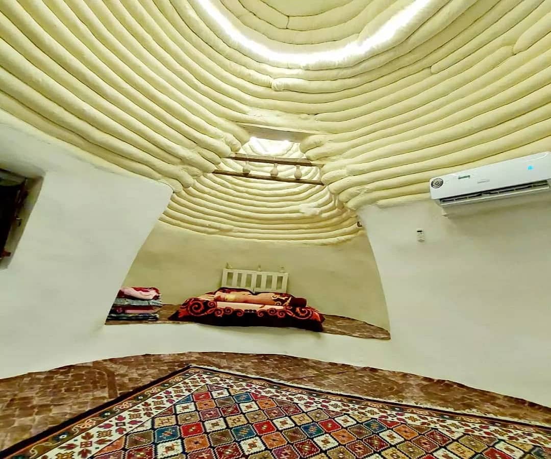 اجاره اتاق سنتی30 متری نزدیک ساحل در سوزا