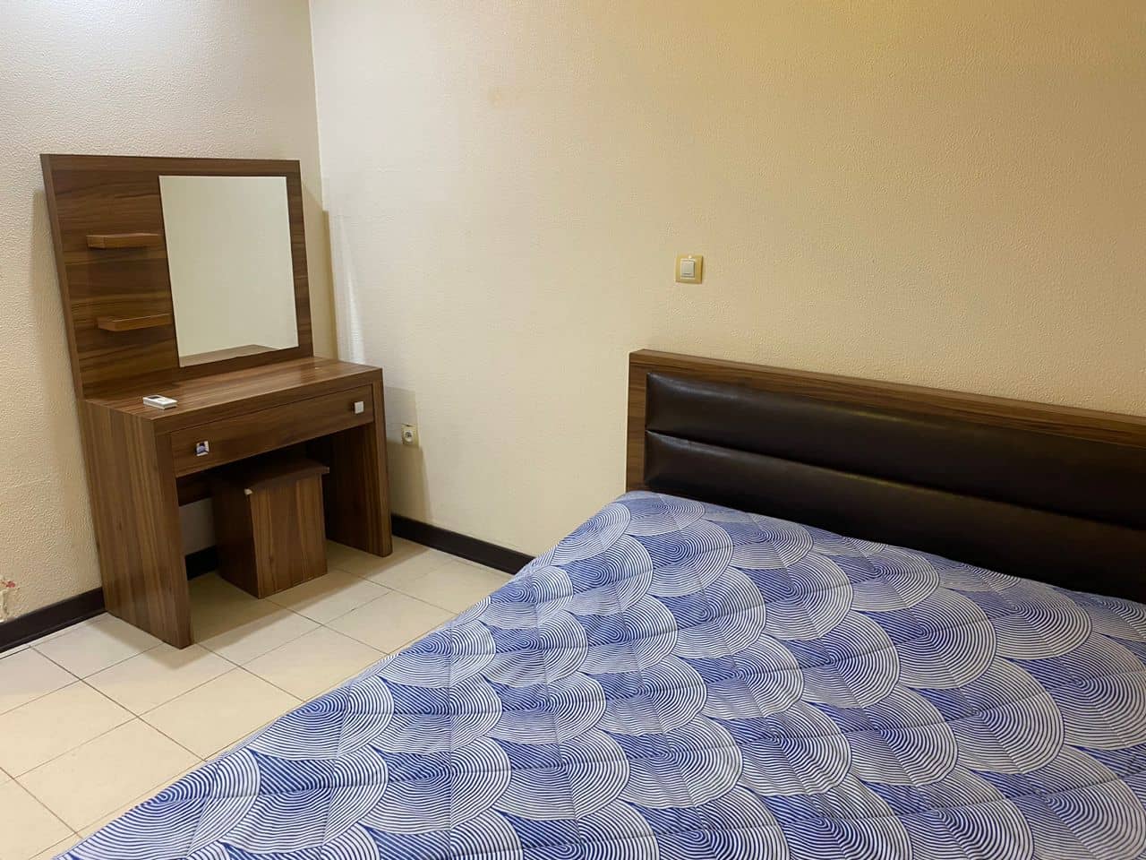 اجاره آپارتمان در کیش - هیرمند 3 دو خوابه