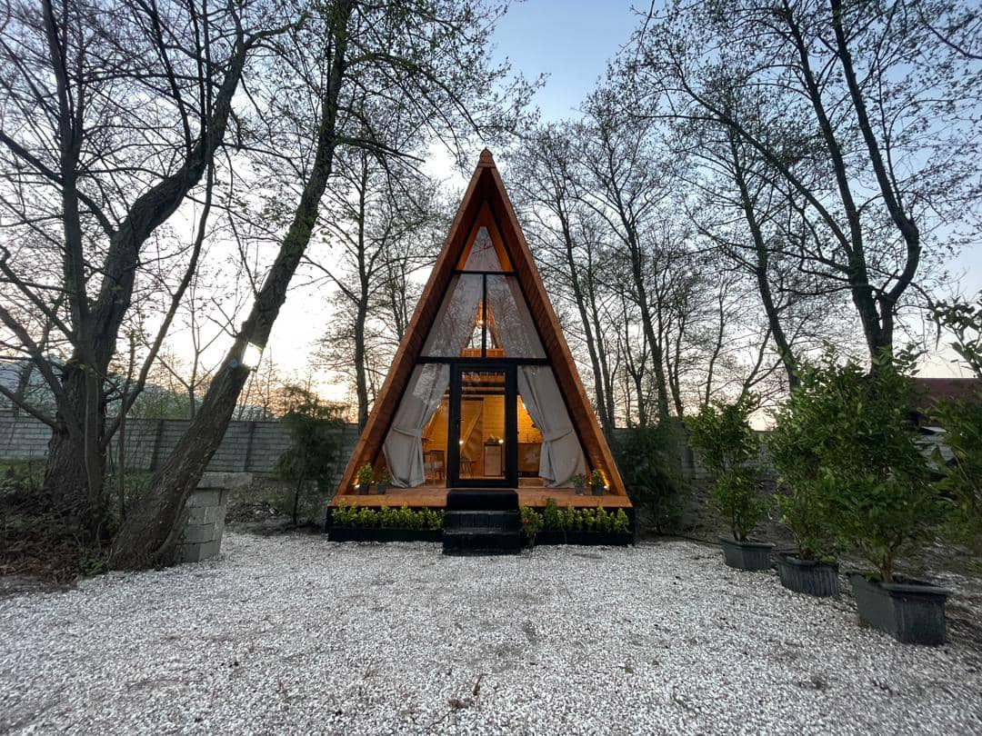 اجاره کلبه سوئیسی در سفید تمشک رامسر - نزدیک به جنگل