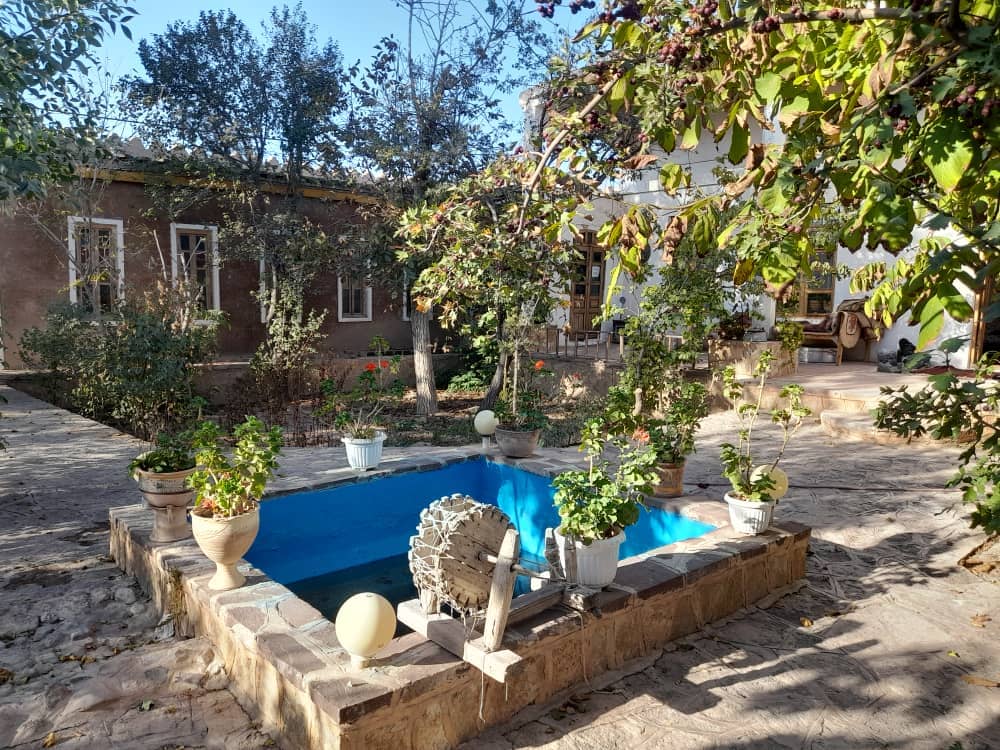 اجاره بومگردی سنتی در رادکان - مامان جون