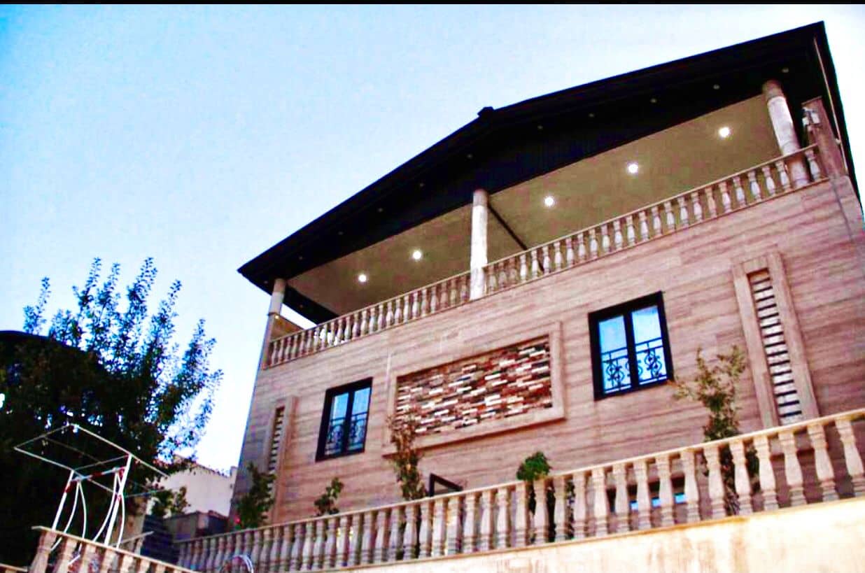 اجاره ویلا استخر روباز آبگرم در بومهن