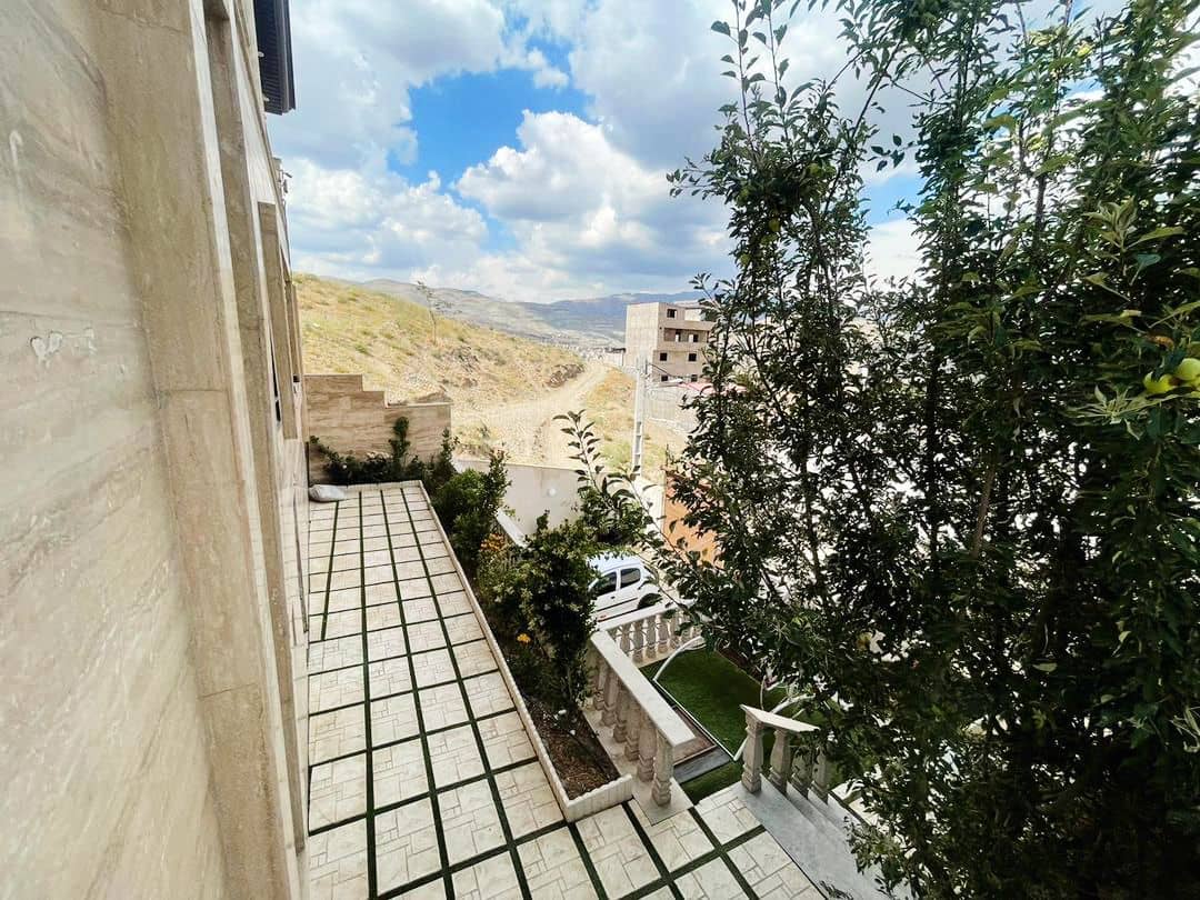 اجاره ویلا استخر روباز آبگرم در بومهن