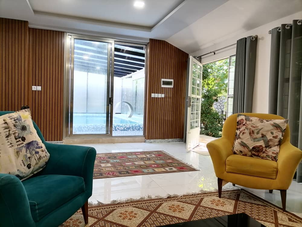 اجاره ویلا استخر سرپوشیده آبگرم در باغ بهادران