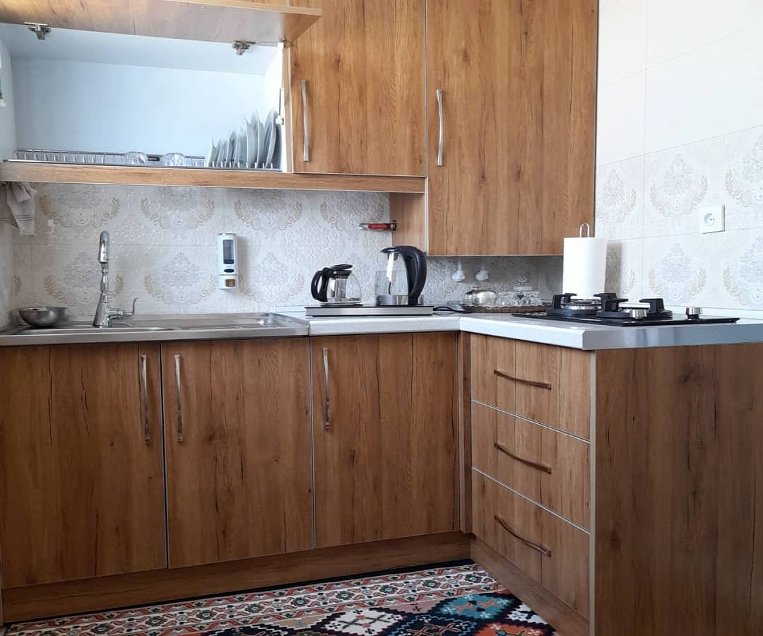 اجاره سوئیت در منابع طبیعی یزد