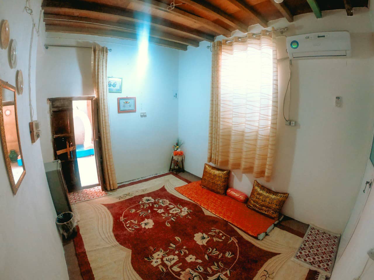 اجاره اتاق سنتی در بندرخمیر - اتاق یک