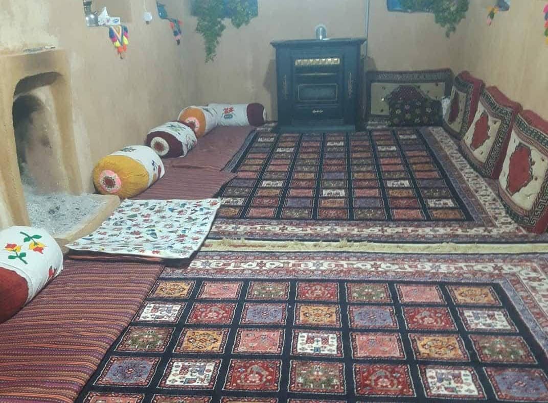 اجاره اتاق بومگردی در روستا پلکانی کریک - کافه چویل