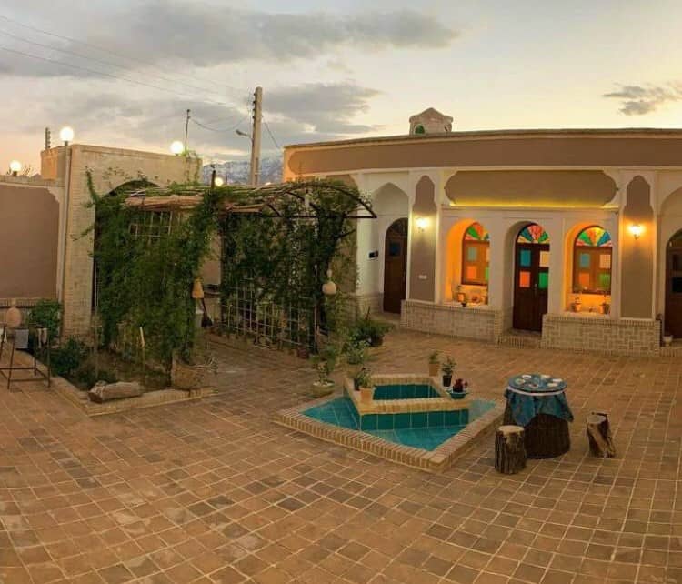 اجاره اتاق در میدان آزادی - 1