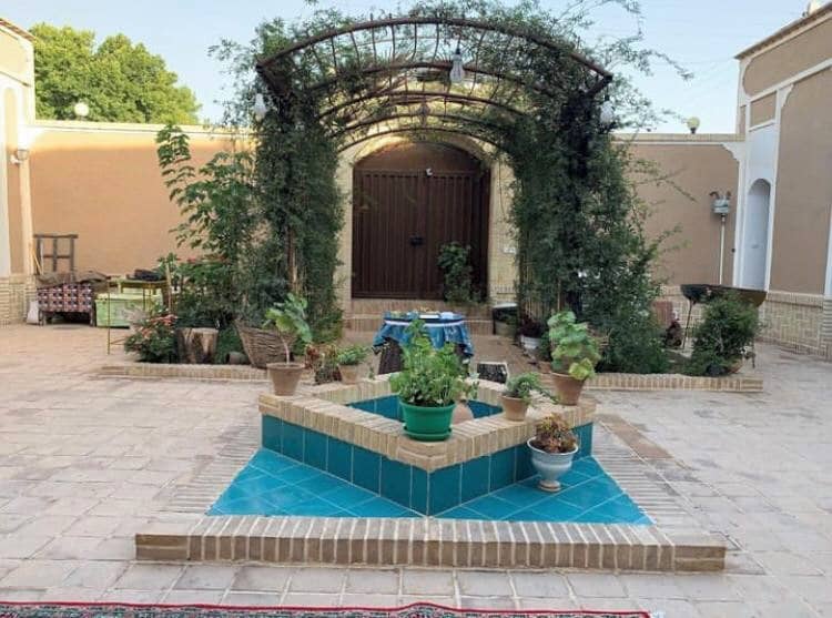 اجاره اتاق در میدان آزادی - 1