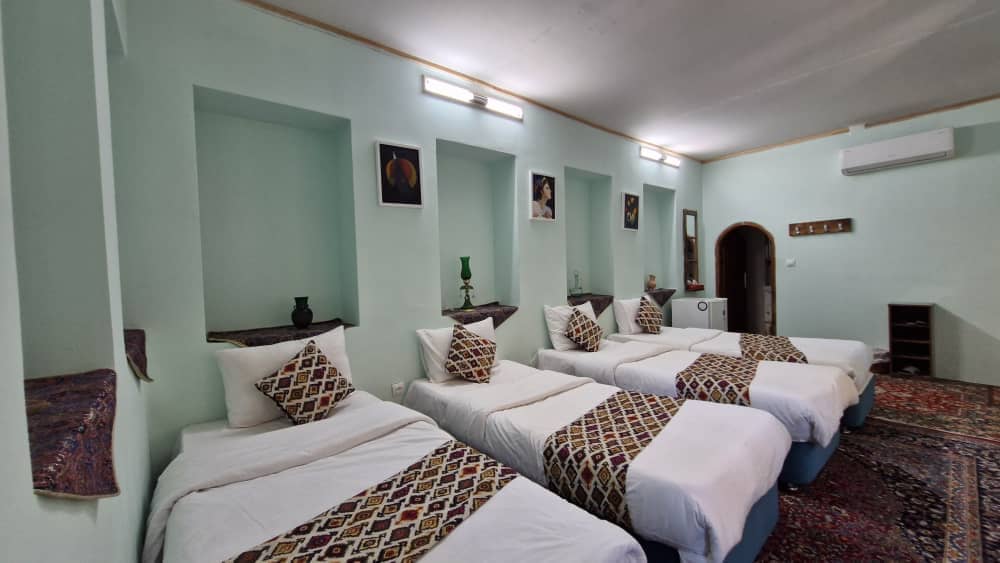 اجاره اقامتگاه سنتی در لطفعلی خان زند - چهارتخت