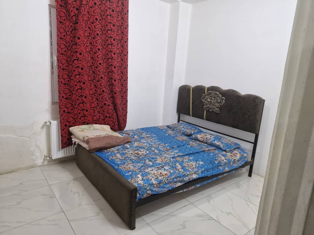 اجاره منزل مبله بدون خواب 40 متری در آبگرم محلات - طبقه دوم