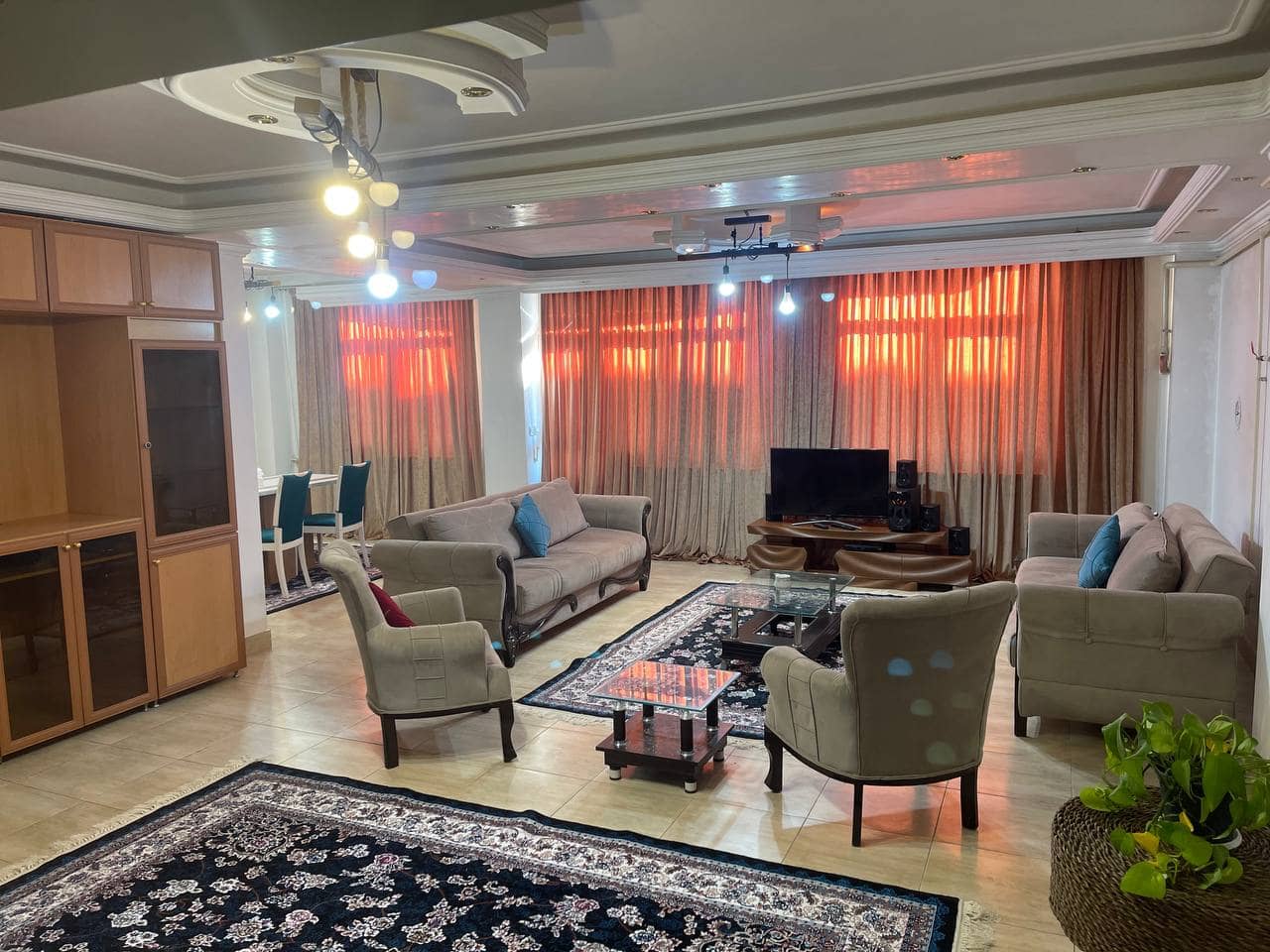 اجاره آپارتمان مبله  یک خواب در یاغچیان-طبقه ی دوم