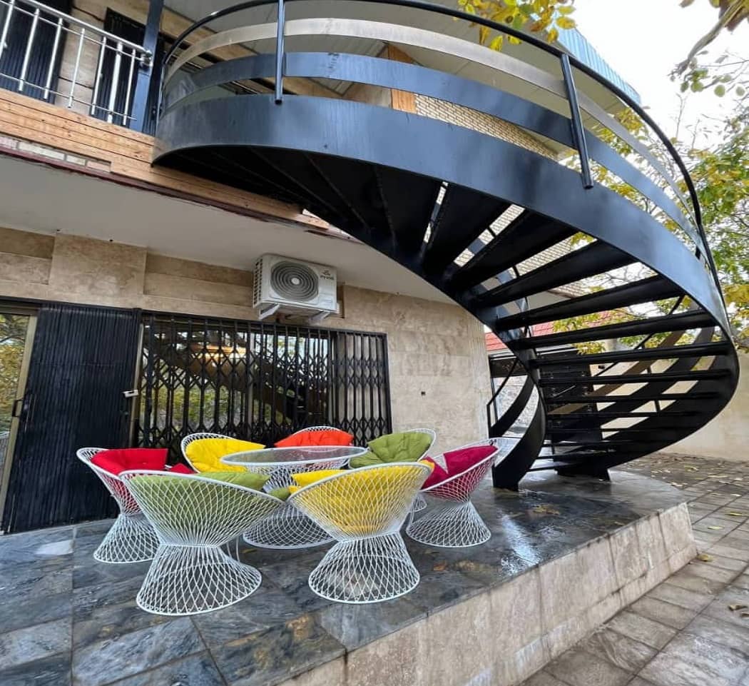 اجاره ویلا استخر آبگرم در باغ بهادران