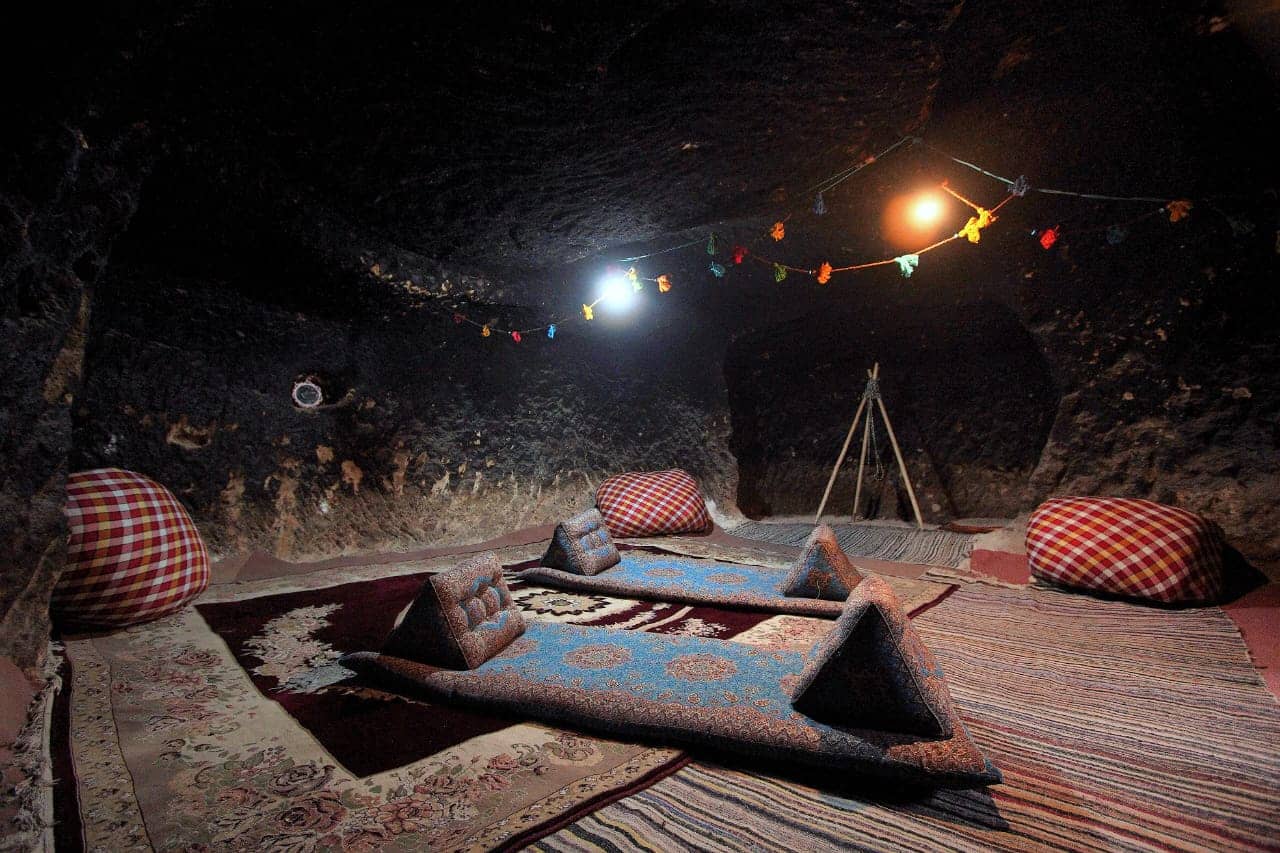 اجاره اقامتگاه صخره ای در روستای میمند - 36متر