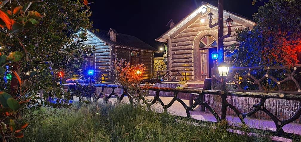 اجاره سوئیت بومگردی با استخر آبسرد در کازرون - vip