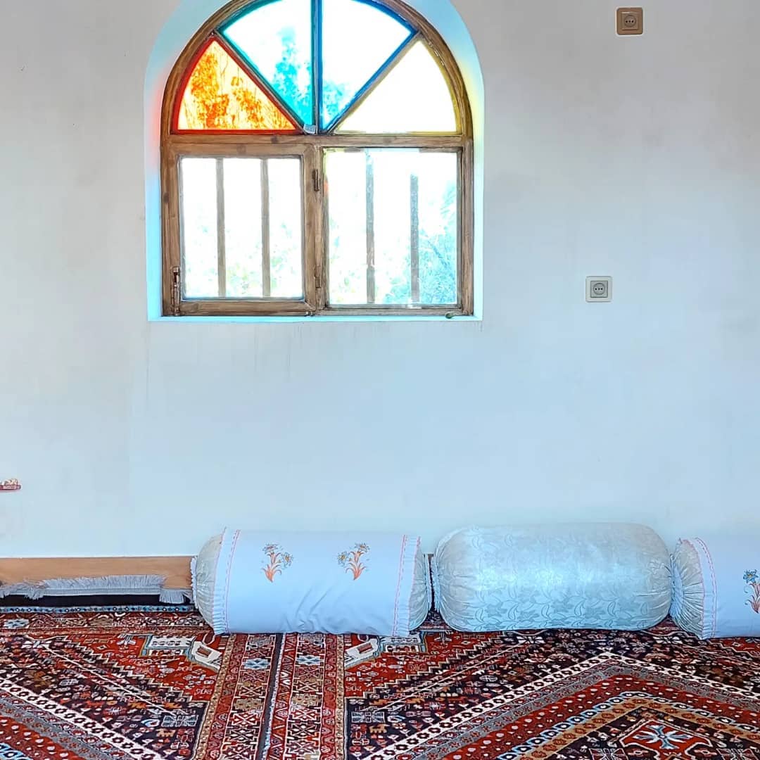 اجاره سوئیت بومگردی استخر آبسرد در کازرون - گچی