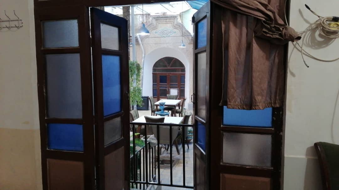 اجاره اتاق سه تخته بومگردی در خیابان مطهری - واحد 4