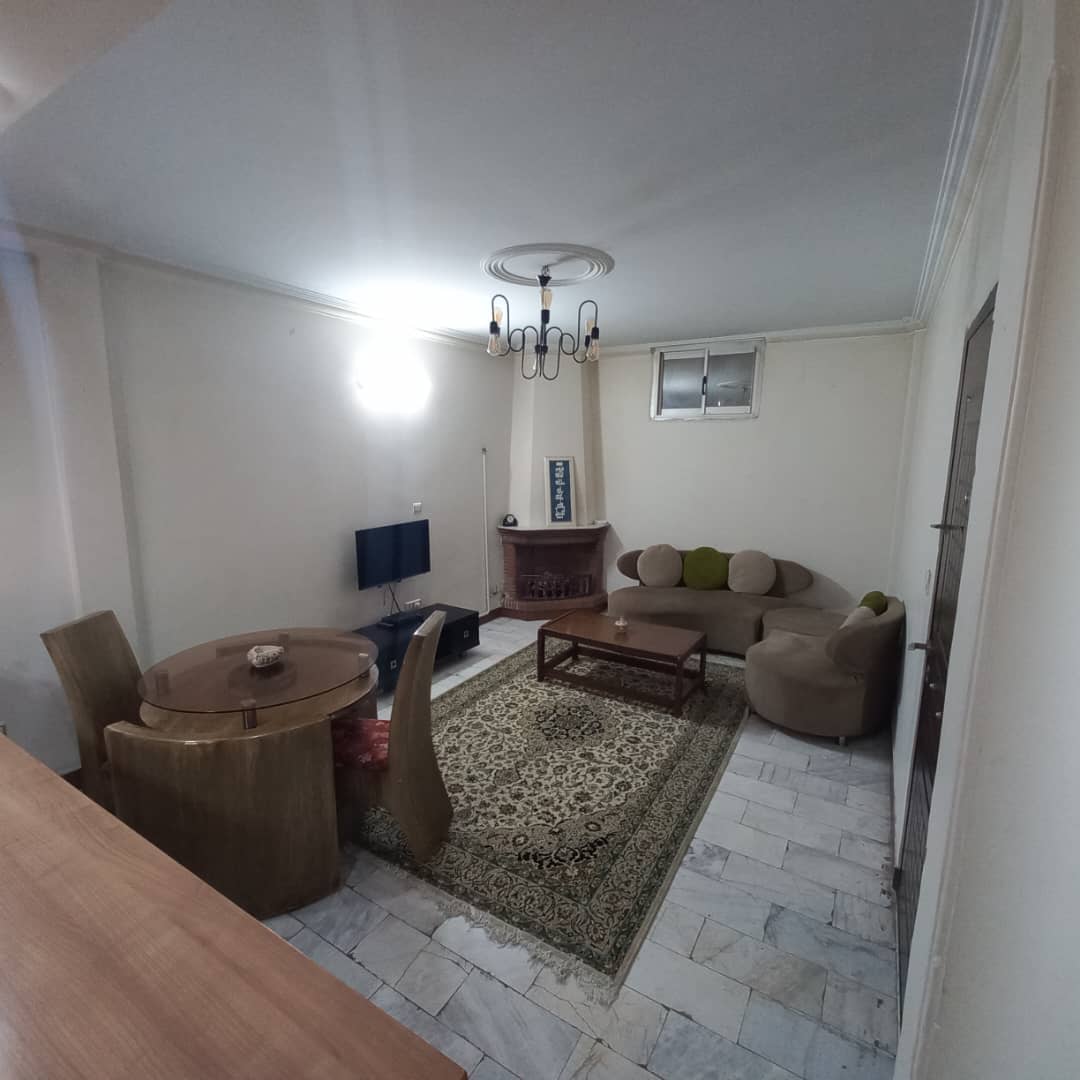 اجاره منزل مبله یک خوابه در ظهیر السلام - مرکز شهر طبقه ی اول