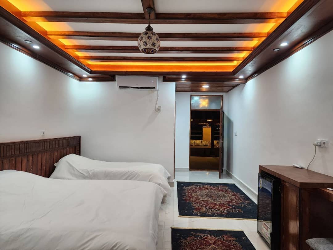 اجاره بومگردی نزدیک ساحل در بندر سلخ - چهارتخته