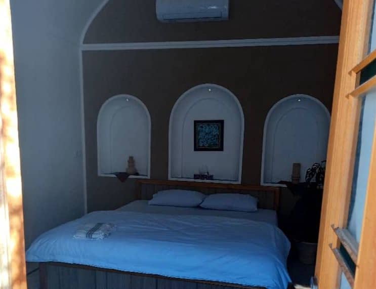 اجاره اتاق در خیابان گلسرخ - عشق