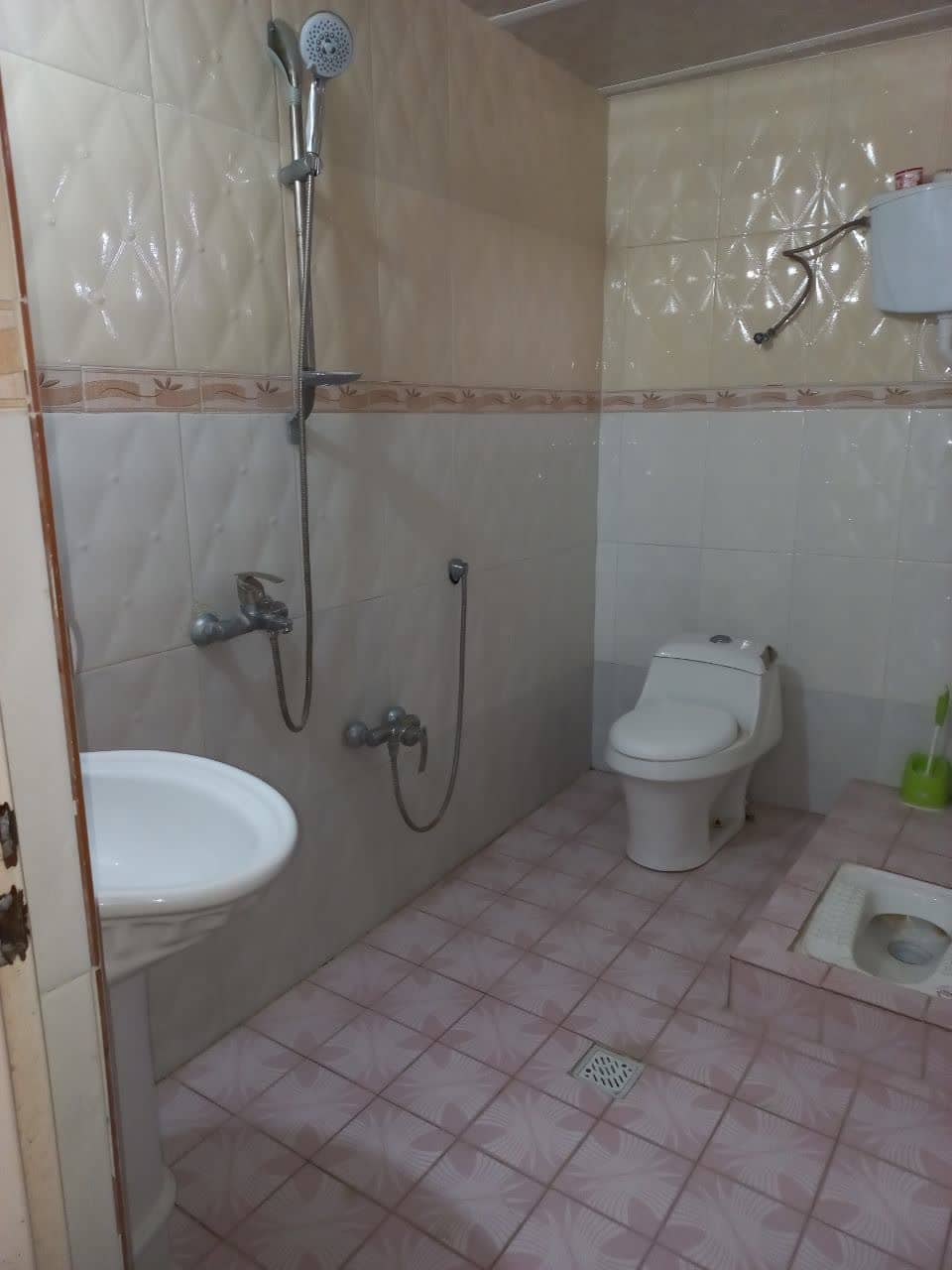 اجاره آپارتمان مبله در راین کرمان -دو خوابه طبقه دوم