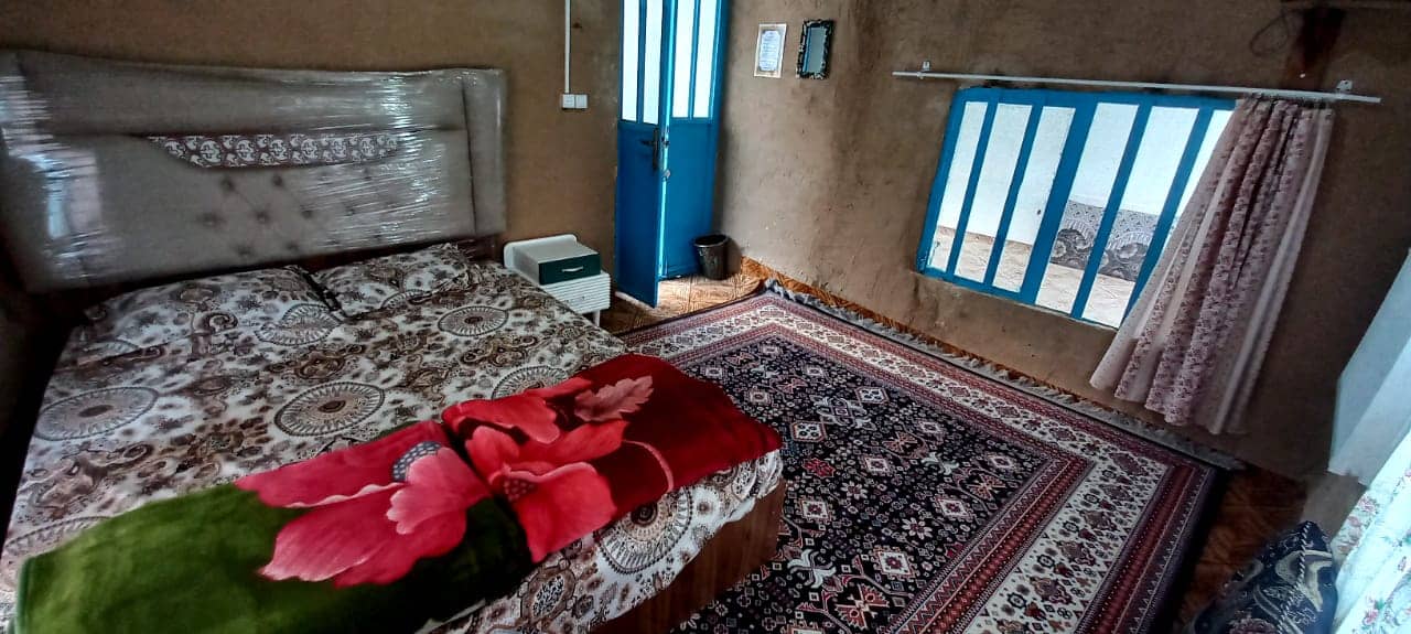 اجاره اتاق در استهبان - قلعه دختر