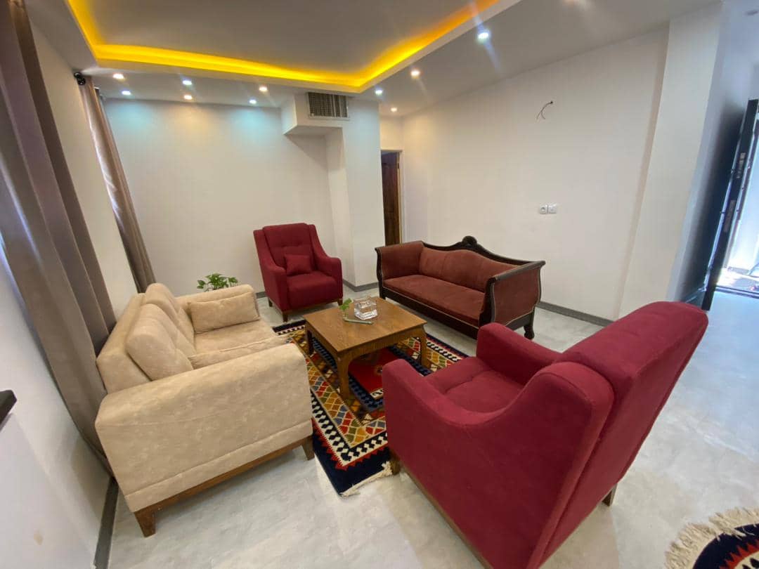 اجاره منزل مبله تکخواب در خیابان آزادگان - طبقه دوم