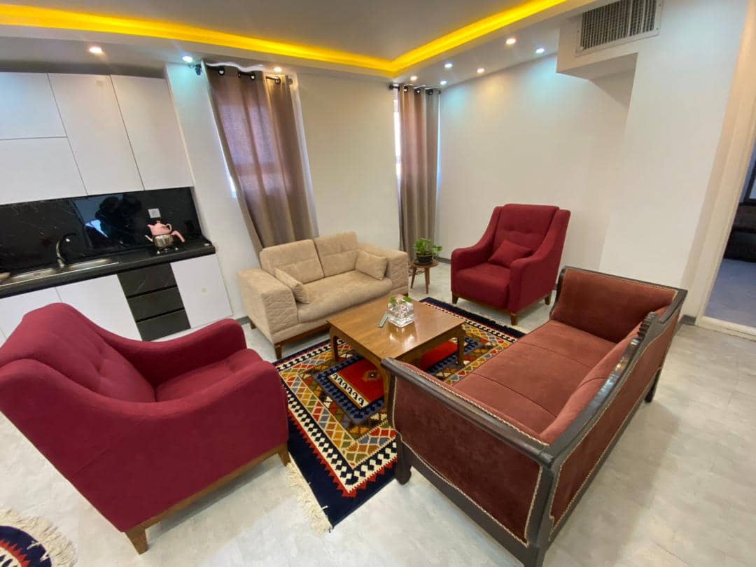 اجاره منزل مبله تکخواب در خیابان آزادگان - طبقه دوم