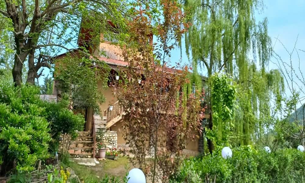 اجاره کلبه چوبی در روستا لیماکش - کوروش