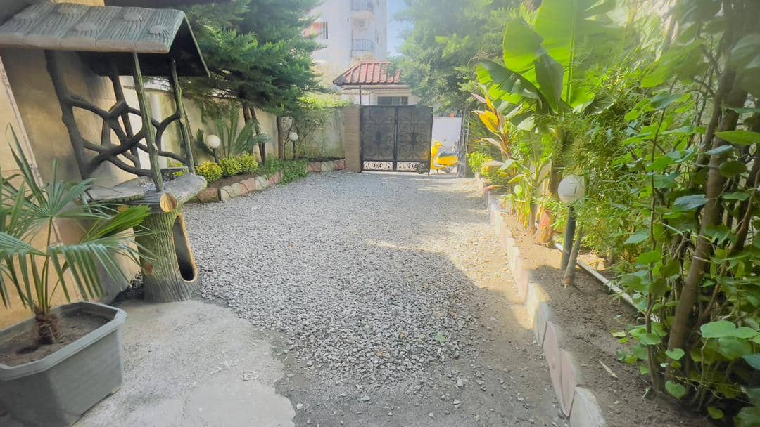 اجاره ویلا سه خوابه 350  متری با استخر آبگرم در ساحل آرام