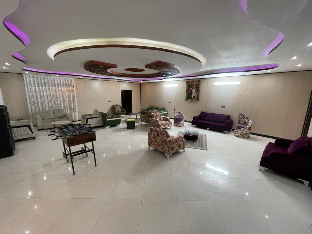 اجاره ویلا استخر روباز در کبوتر آباد