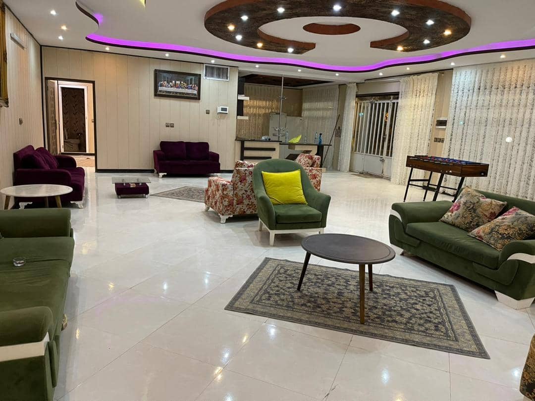 اجاره ویلا استخر روباز در کبوتر آباد