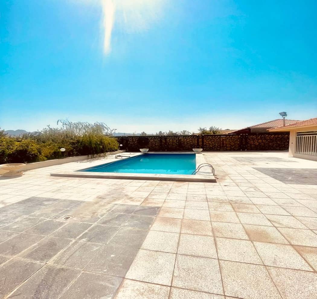 اجاره ویلا استخر روباز در کبوتر آباد