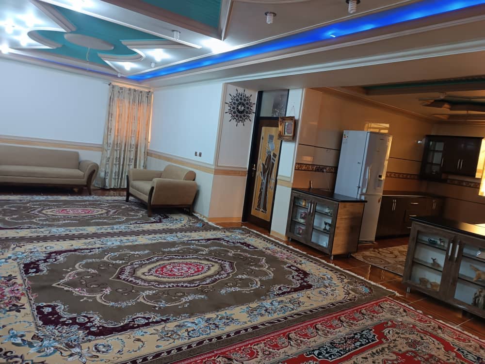 اجاره منزل نزدیک ساحل در سیراف-تک خوابه طبقه اول