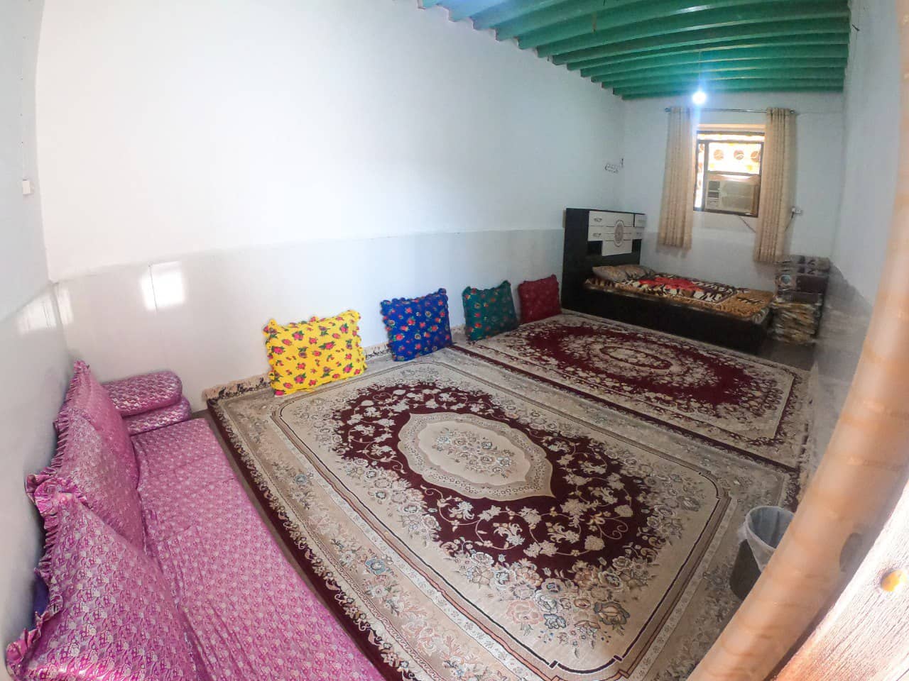 اجاره اتاق سنتی در بندرخمیر - اتاق دو
