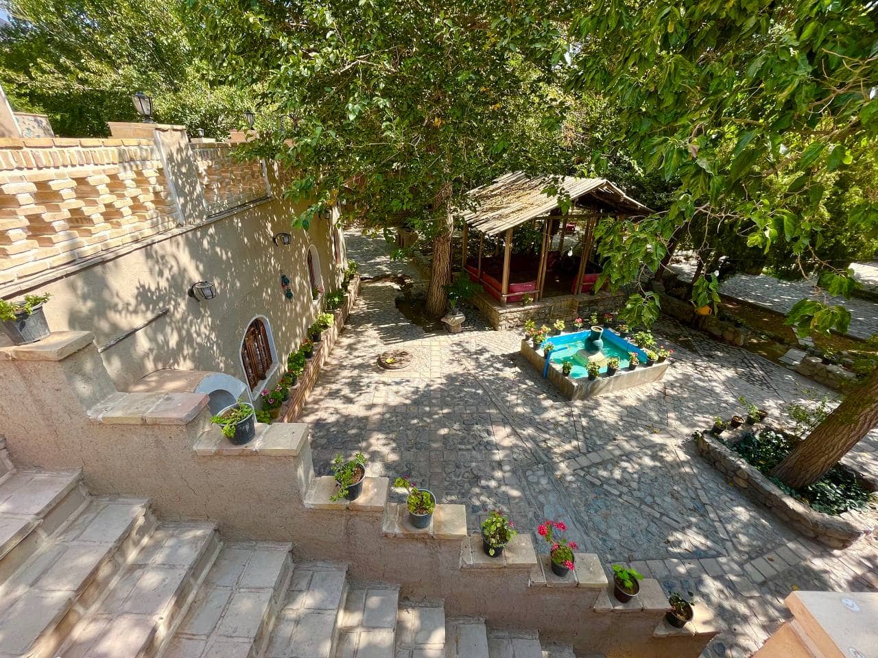 اجاره اتاق بومگردی در نطنز - شاه نشین