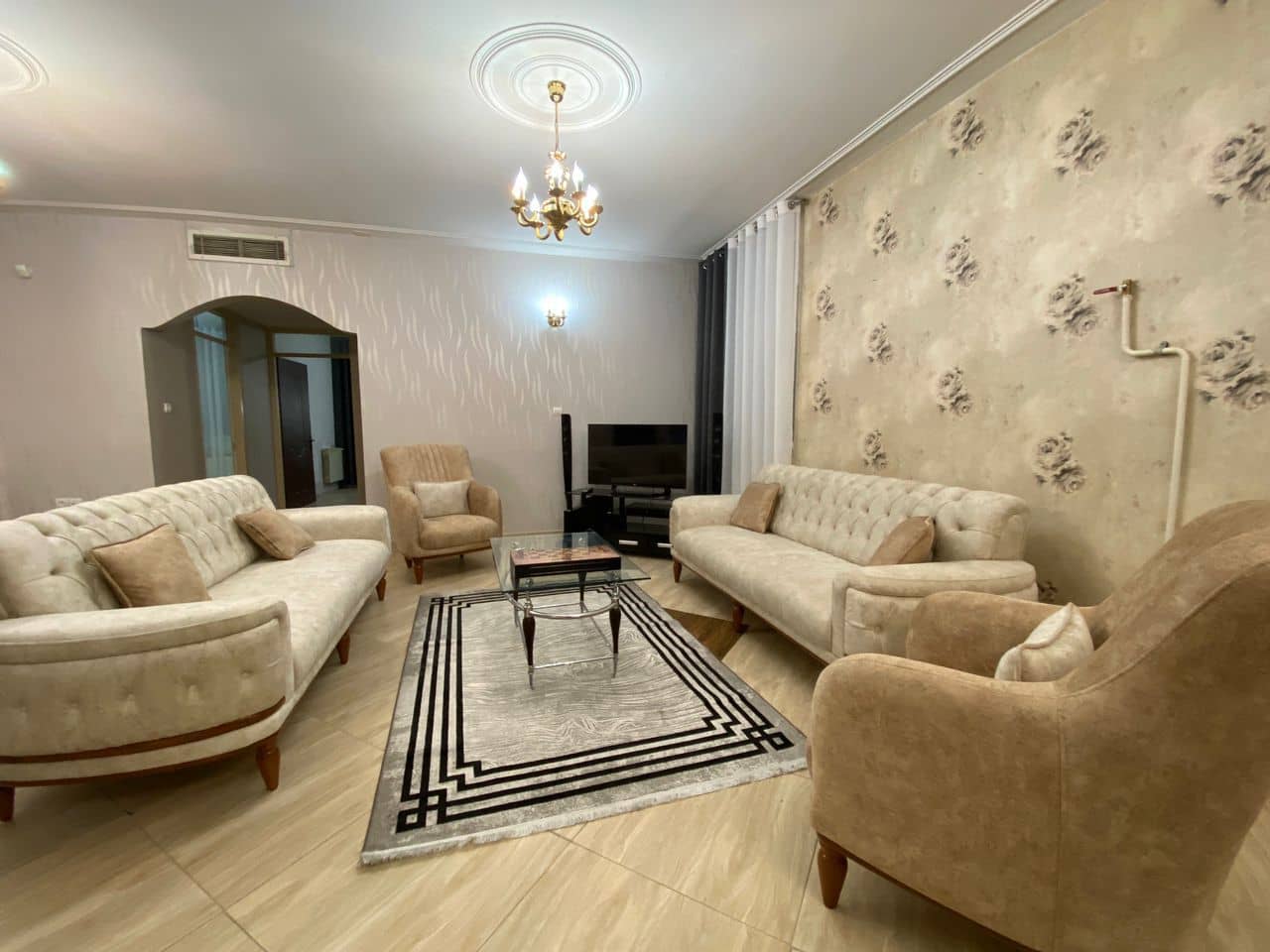 اجاره آپارتمان مبله دو خوابه در سعادت آباد - غرب تهران طبقه ی اول