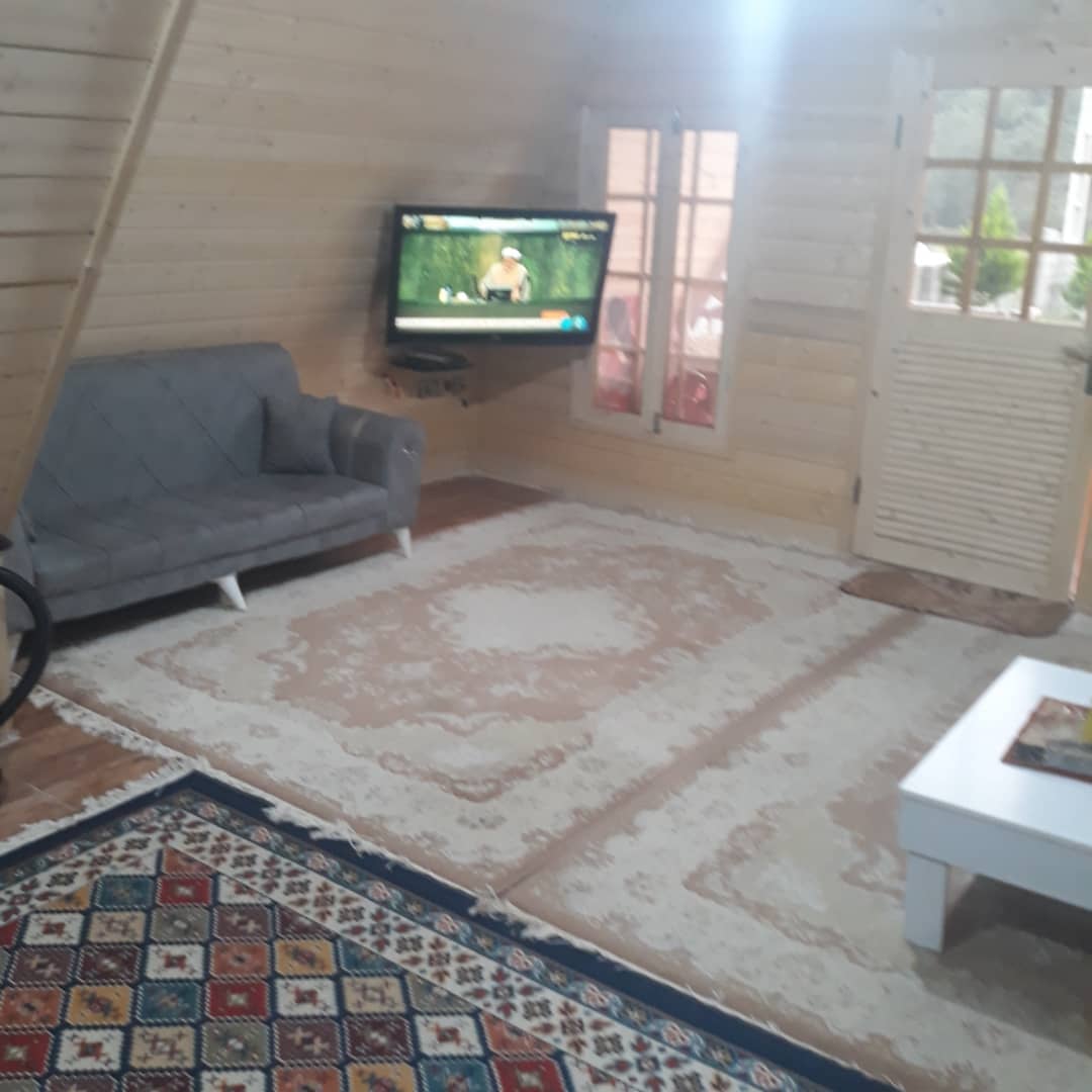 اجاره کلبه سوئیسی در روستای چک بن شاندرمن