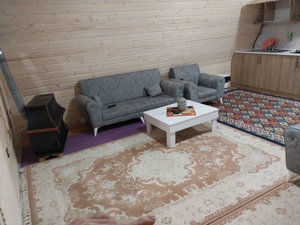 اجاره کلبه سوئیسی در روستای چک بن شاندرمن کلبه