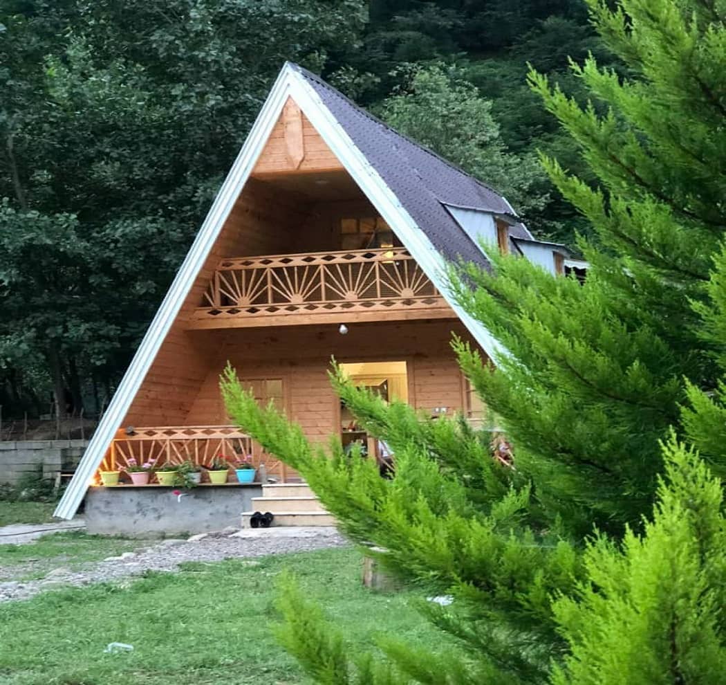 اجاره کلبه سوئیسی در روستای چک بن شاندرمن