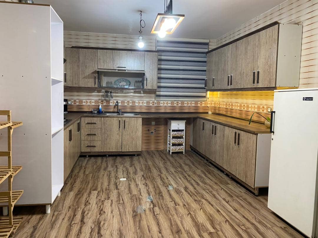 اجاره آپارتمان مبله در باغ بهادران - رویال