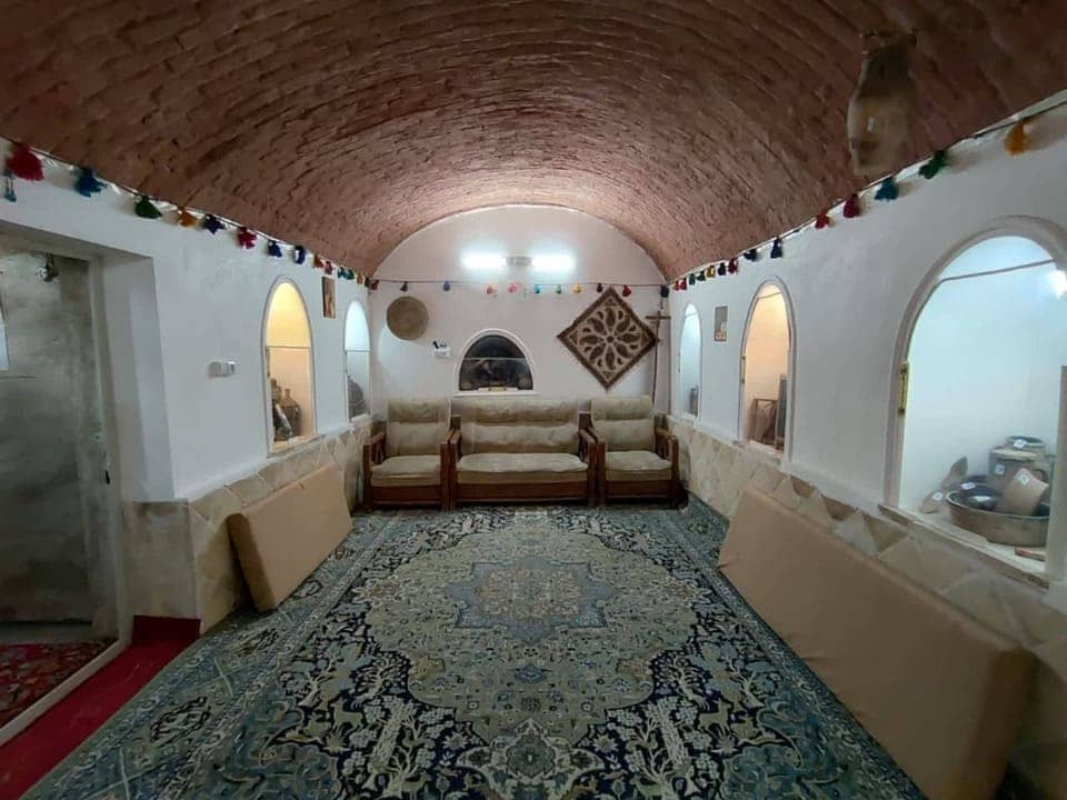 اجاره اقامتگاه بومگردی در حسن حافظ گلپایگان - اتاق 5 موزه