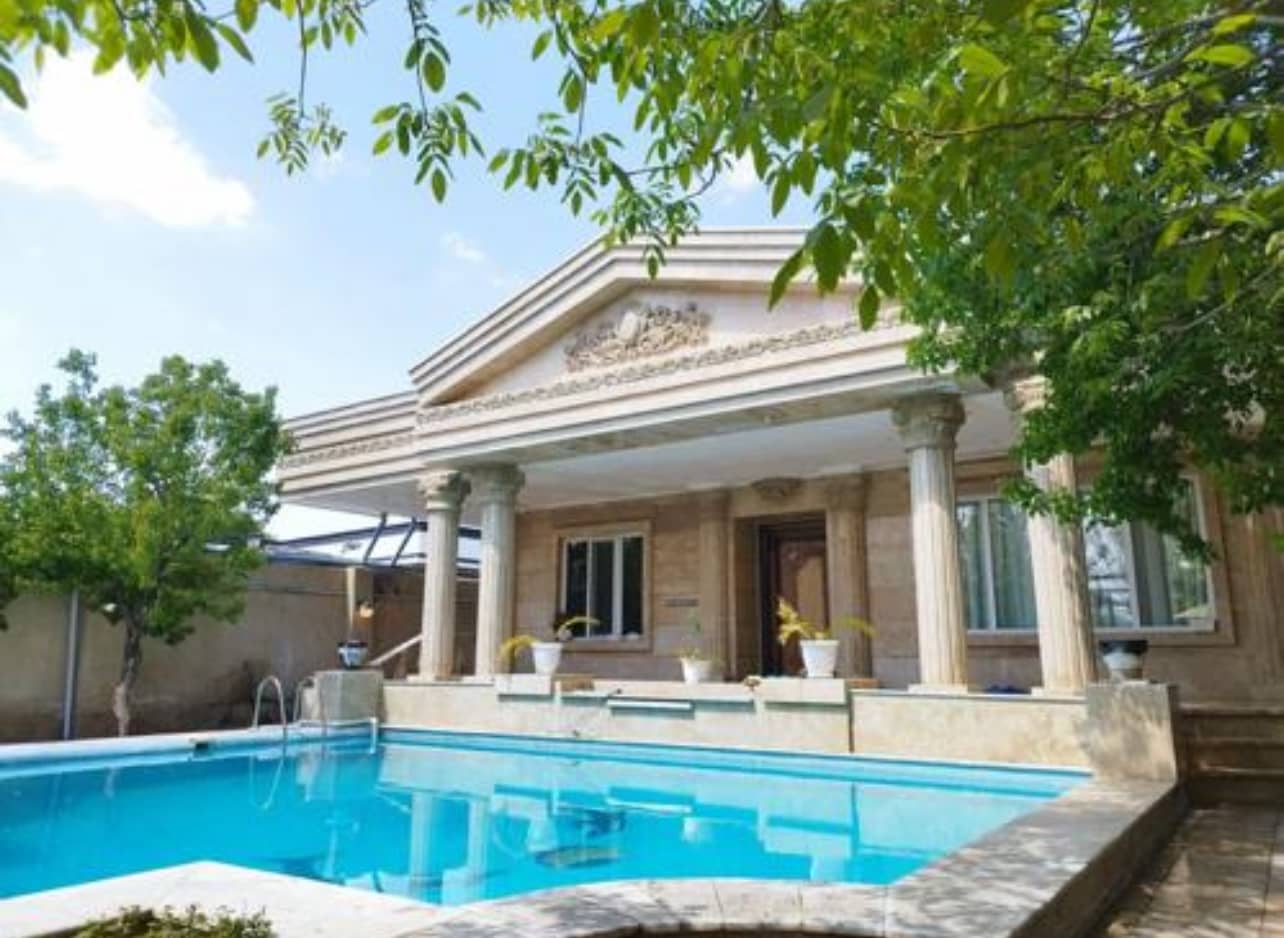 اجاره ویلا با استخر روباز آبگرم در چهارباغ